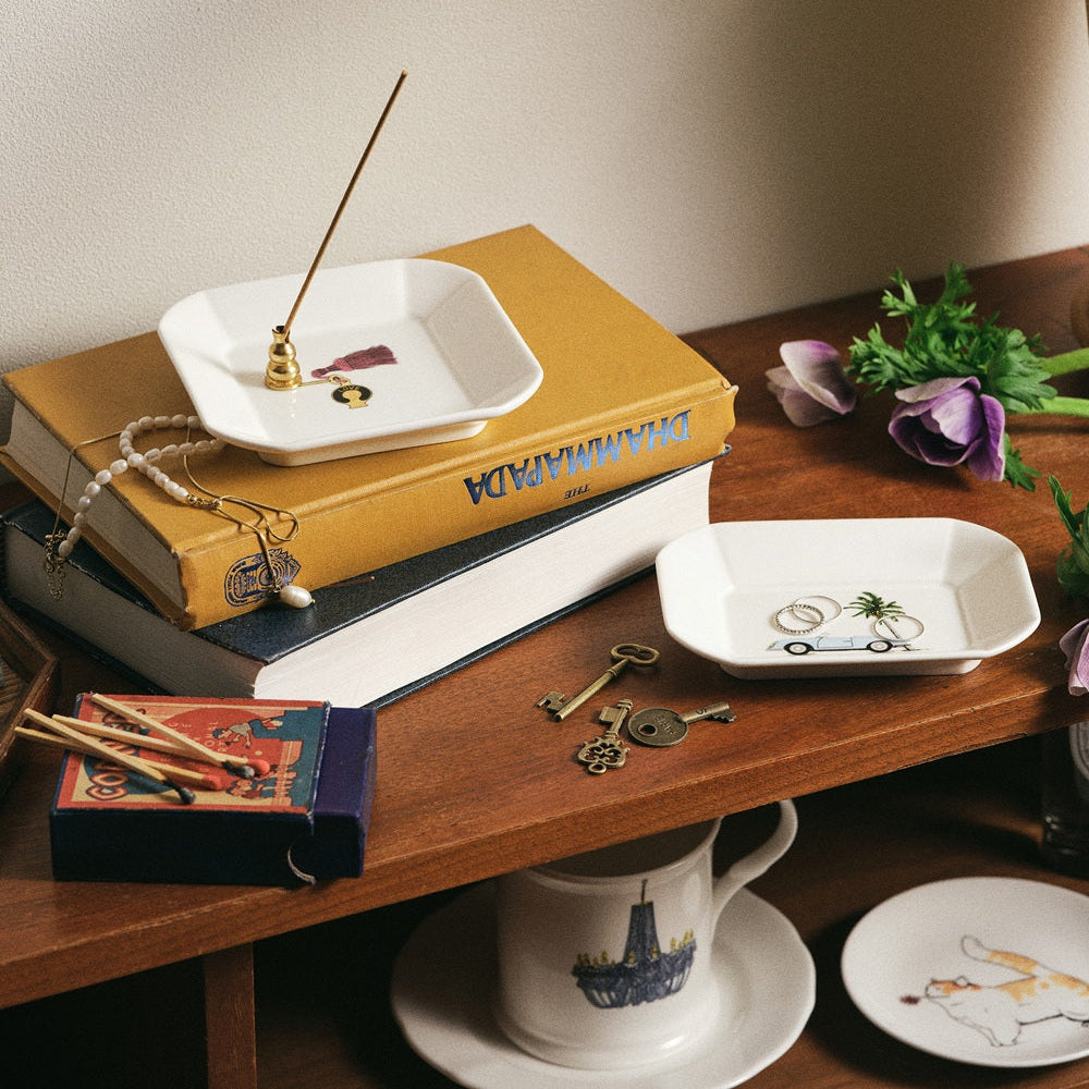 Thibaud Herem Objet - Square Plate (Red Key) lifestyle image