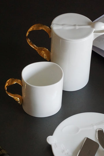 Cutlery - Oval Mug with Gold Handle