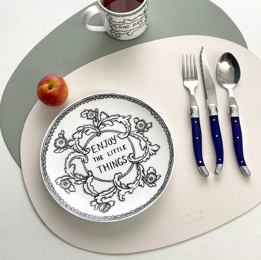 Deco - Set of 2, Oval Placemats - Ivory