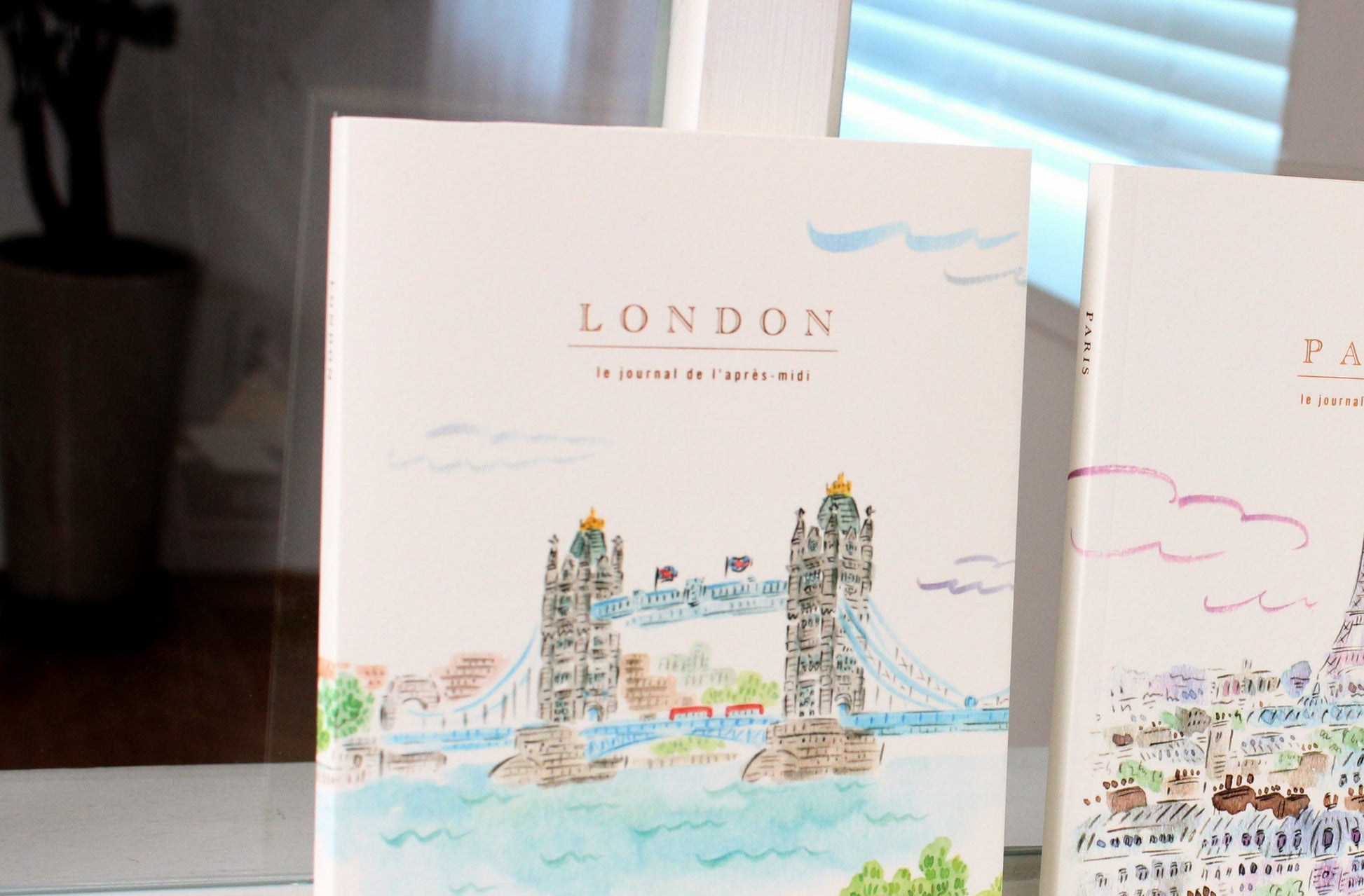 L'apres-Midi Travel Journal 128p. London Tower Bridge Lifestyle Photo