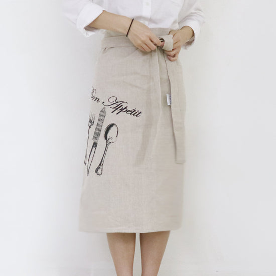 Bistro Apron Tan Lifestyle Shot 