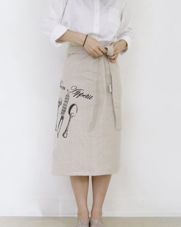 Bistro Apron Tan Lifestyle Shot 