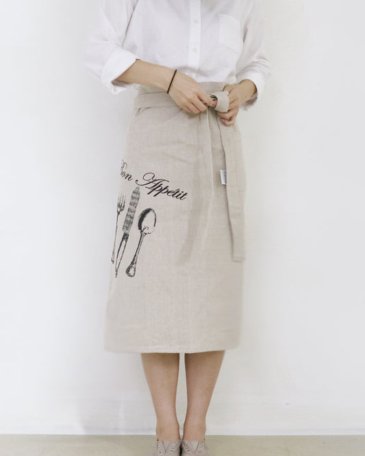 Bistro Apron Tan Lifestyle Shot 