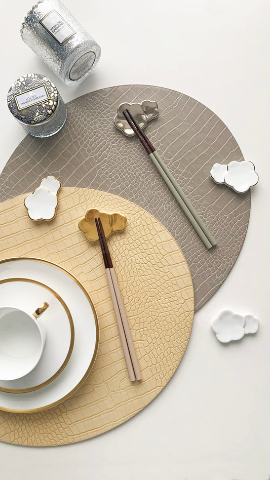 Dovi - Set of 2, Oval Placemats - Warm Gray